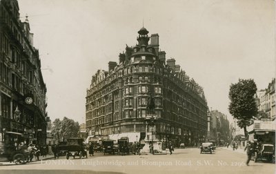 Knightsbridge och Brompton Road, SV, London av English Photographer