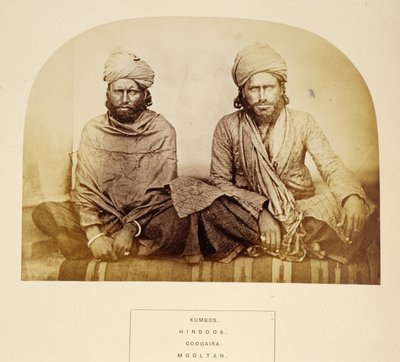 Kumbos, Hindoos, Googaira, Mooltan, från The People of India, av J. Forbes Watson, publicerad 1868 (albumtryck) av English Photographer