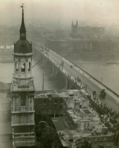 London Bridge, 18 augusti 1920 av English Photographer