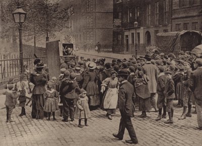 London: Punch and Judy Show (s/v foto) av English Photographer