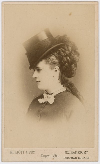 Mabel Grey av English Photographer