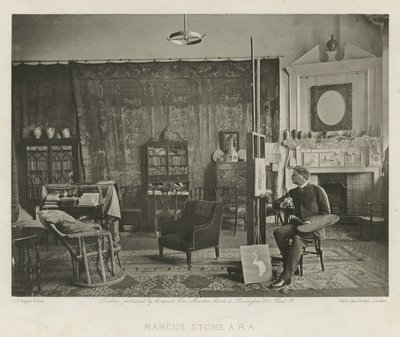 Marcus Stone i sin Melbury Road Studio av English Photographer