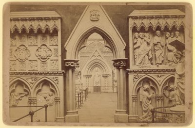 Medieval Court, Crystal Palace, Sydenham, London av English Photographer