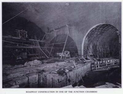 Mersey Tunnel: Vägkonstruktion i en av Junction Chambers (s/v foto) av English Photographer
