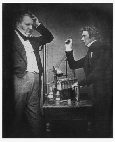 Michael Faraday (1791-1867) och John Frederic Daniell (1790-1845) (foto) av English Photographer