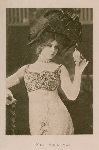 Miss Edna May, fotografi av English Photographer
