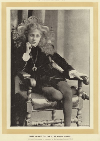 Miss Olive Tulloch, som prins Arthur av English Photographer