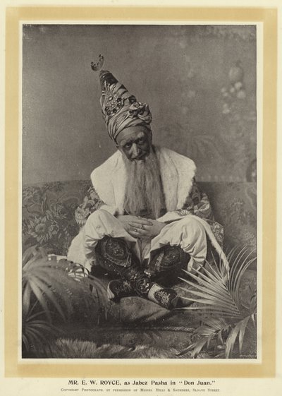 Mr EW Royce, som Jabez Pasha i Don Juan av English Photographer