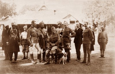 Narrain Sing, Hassan Ali, Major Hamilton D. Taylor, Ram Singh, Mohamad Khan, HSR Sir Fred, överste P. Carew, ca 1886 av English Photographer