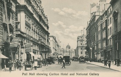 Pall Mall East visar Carlton Hotel and National Gallery av English Photographer