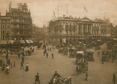 Piccadilly Circus, London av English Photographer