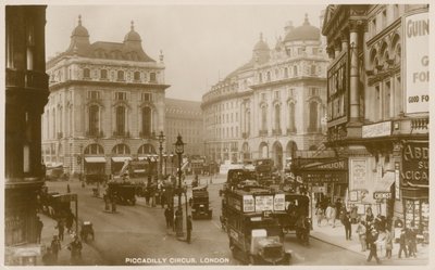 Piccadilly Circus, London av English Photographer