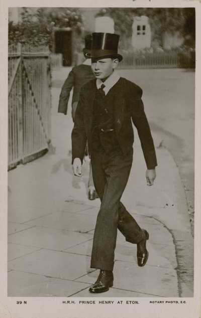Vykort av HKH Prins Henrik i Eton, skickat 1913 av English Photographer