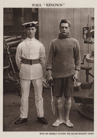 Prince of Wales med sin ordningsman ombord på HMS Renown (s/v foto) av English Photographer