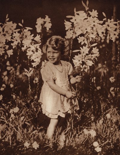 Prinsessan Elizabeth i trädgården av English Photographer