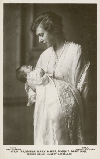 Prinsessan Mary, Viscountess Lascelles, med sin äldsta son, George av English Photographer