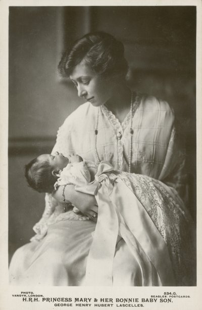 Prinsessan Mary, Viscountess Lascelles, med sin äldsta son, George av English Photographer