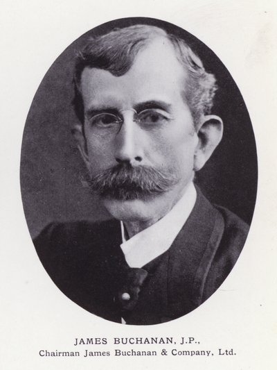 Prominent Men of London: James Buchanan (s/v foto) av English Photographer