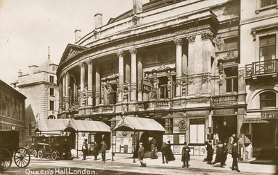 Queens Hall, London av English Photographer