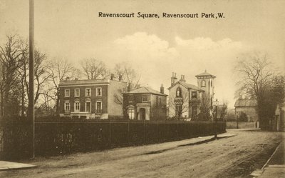 Ravenscourt Square, Ravenscourt Park, London (s/v foto) av English Photographer