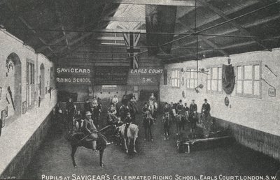 Savigears ridskola, Earl