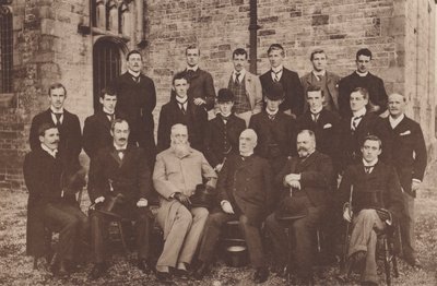 Sedbergh: Grupp av gamla Sedberghians (s/v foto) av English Photographer