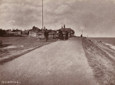 Southwold: Gunhill (s/v foto) av English Photographer