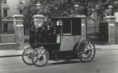 Taxibilar - Elektriska, 1897-1900 av English Photographer
