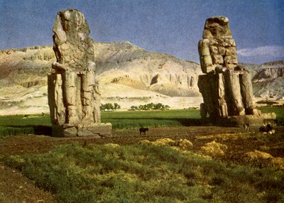 Kolosserna av Memnon, nära Thebe, Egypten. av English Photographer
