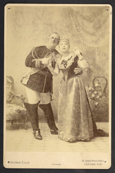 Den första föreställningen av Gilbert och Sullivans komiska opera "Utopia, Limited" av English Photographer