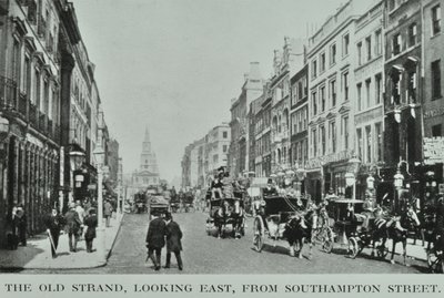 The Old Strand, med blick österut, från Southampton Street, ca 1890 av English Photographer