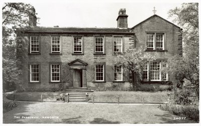 The Parsonage, Haworth (s/v foto) av English Photographer