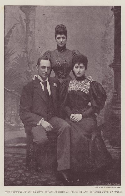 Prinsessan av Wales med prins Charles av Danmark och prinsessan Maud av Wales av English Photographer