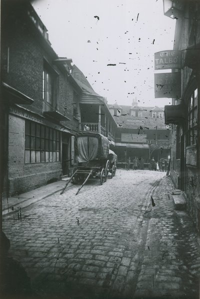 The Tabard Inn, Southwark av English Photographer