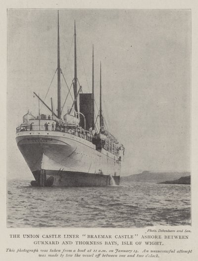Union Castle Liner Braemar Castle i land mellan Gurnard och Thorness Bays, Isle of Wight av English Photographer