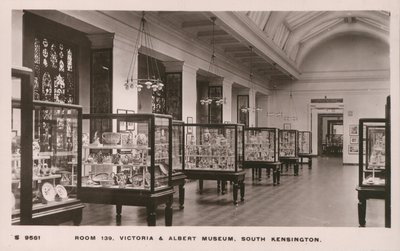 Victoria and Albert Museum, South Kensington, London av English Photographer