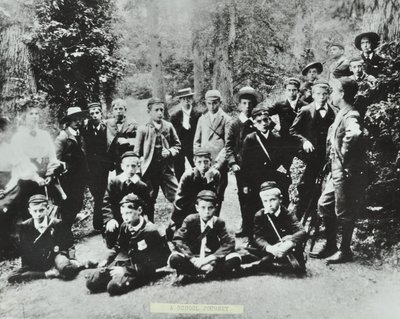 London School Boards första skolresa. Barn från Bell Road Higher Grade School, Peckham besöker ett koleri i Forest of Dean, 1896 av English Photographer