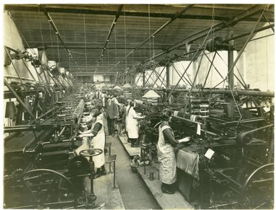 Kalkonvävning, Hughes fabrik nr 2, 1923 av English Photographer