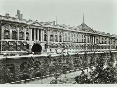 Victoria Embankment, Westminster LB: Somerset House, höjd till Victoria Embankment, 1896 av English Photographer
