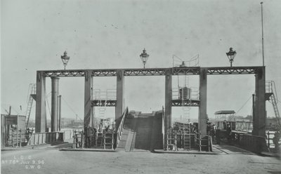 Utsikt över Woolwich Ferry, 1896 av English Photographer