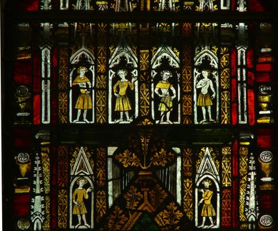Ett fönster i Lady Chapel föreställande baldakinfigurer av English School