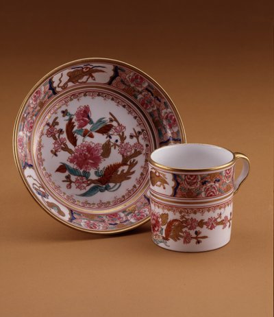 Kaffekopp och fat i kinesisk stil, Spode, Staffordshire, ca 1800 (porslin) av English School