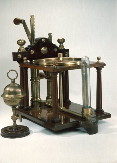 Dubbelpipig luftpump med magdeburgska halvklot, ca 1800 av English School