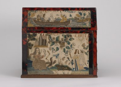Broderad kista, ca 1660 (silke, canvas, trä, sköldpaddsskal och silverfästen) av English School