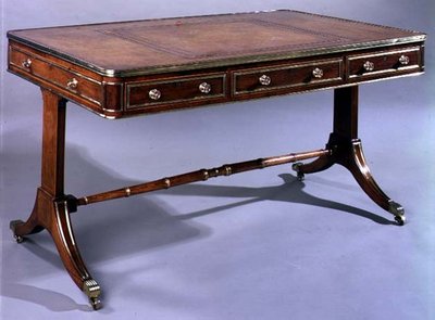 George III skrivbord, tidigt 1800-tal (rosenträ) av English School