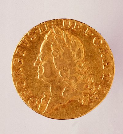 Gyllene engelska Guinea (guinee), kung George II:s regeringstid (1714-1760) 1700-talet. Diam. 2,5 cm Neapel, museo archeologico av English School