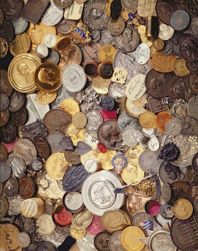 Historiska medaljer, mynt och märken, 1600-1900 av English School