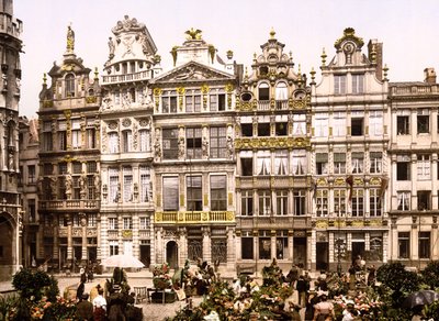 De gamla husen på Grand Place, Bryssel (handfärgat foto) av English School