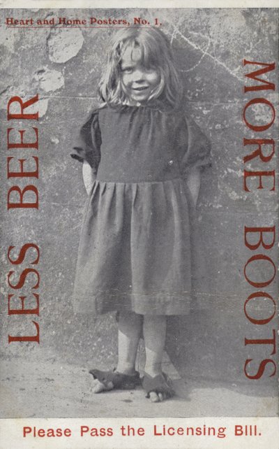 Mindre öl, mer kängor (svartvitt foto) av English School