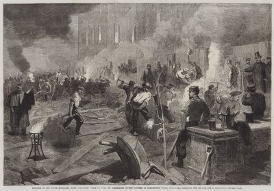 Medlemmar av South Middlesex Rifle Volunteers Corps at Work by Torchlight i Gardens of Burlington House, Piccadilly, rensar marken för Drill-Shed (gravyr) av English School